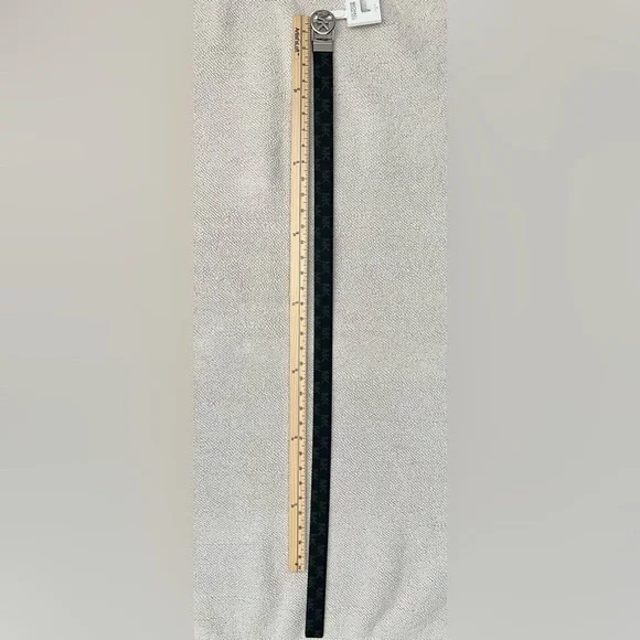 MICHAEL Michael Kors Women’s Reversible Belt | Color: Black and Gray | Size: M - Picture 9 of 12